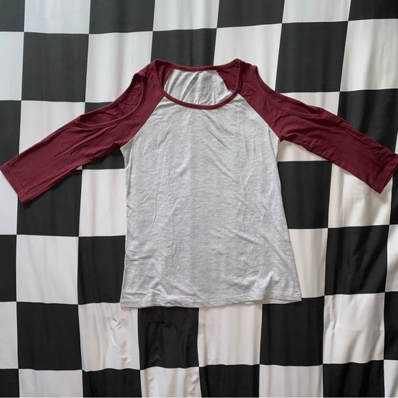 T-shirt - Picture 1 of 2